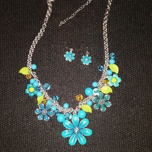 Pretty Turquoise Blue Floral Statement Necklace